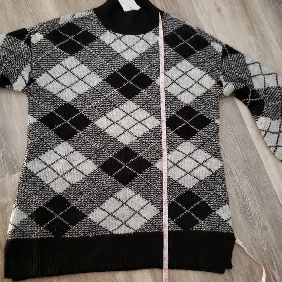 Sweater size M - Picture 3 of 4